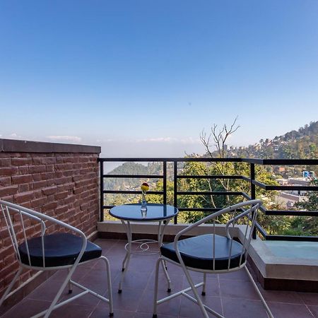 Hotel Sarathi Дхуликхел Экстерьер фото